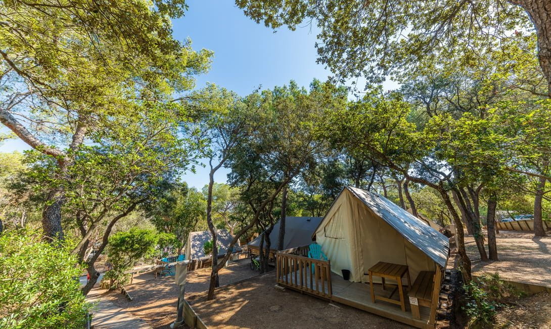 camping giens cabanes toilées