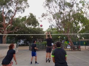 camping giens terrain de volley-ball