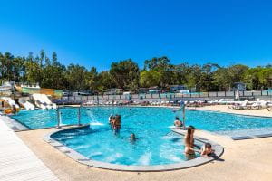 La piscine du parc aquatique du camping de la Presqu'île de Giens