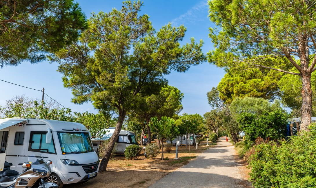 Emplacement camping car - La Tour Fondue